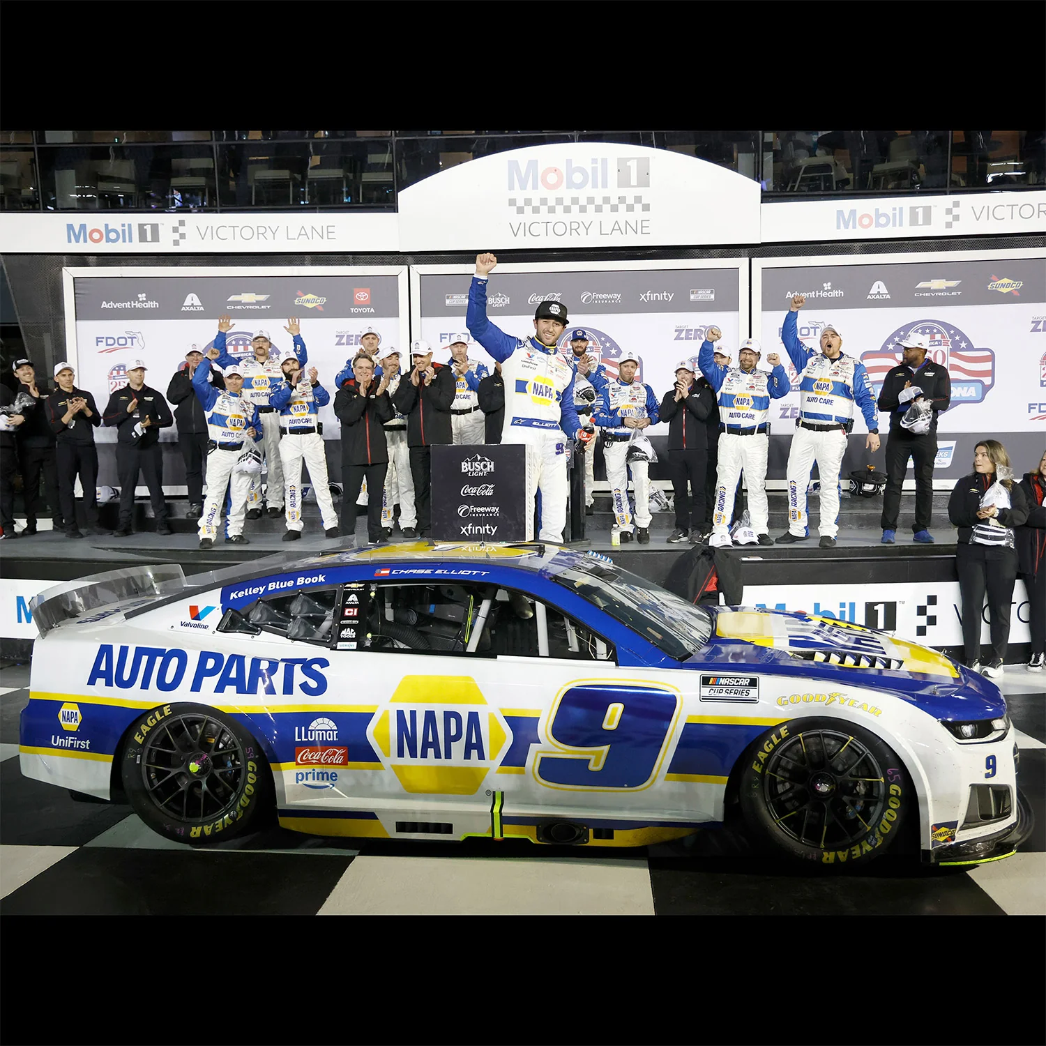 Chase Elliott ELITE Daytona Duel 2 Race Win 1:24 2026 Diecast Car Preorder - Currently Projected October - Image 2