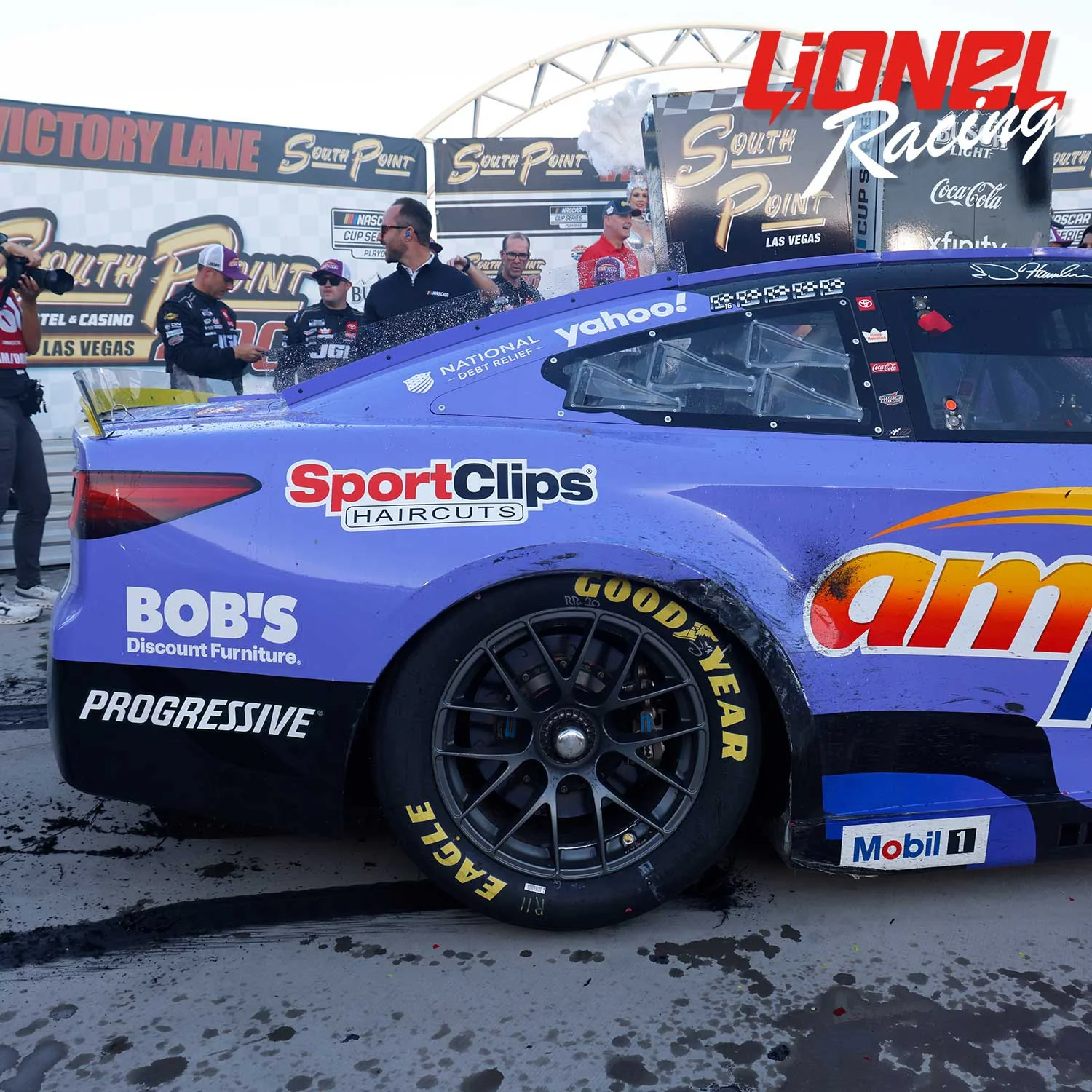 Denny Hamlin ELITE Las Vegas 60th Cup Race Win 1:24 2025 Diecast Car Preorder - Currently Projected September - Image 3