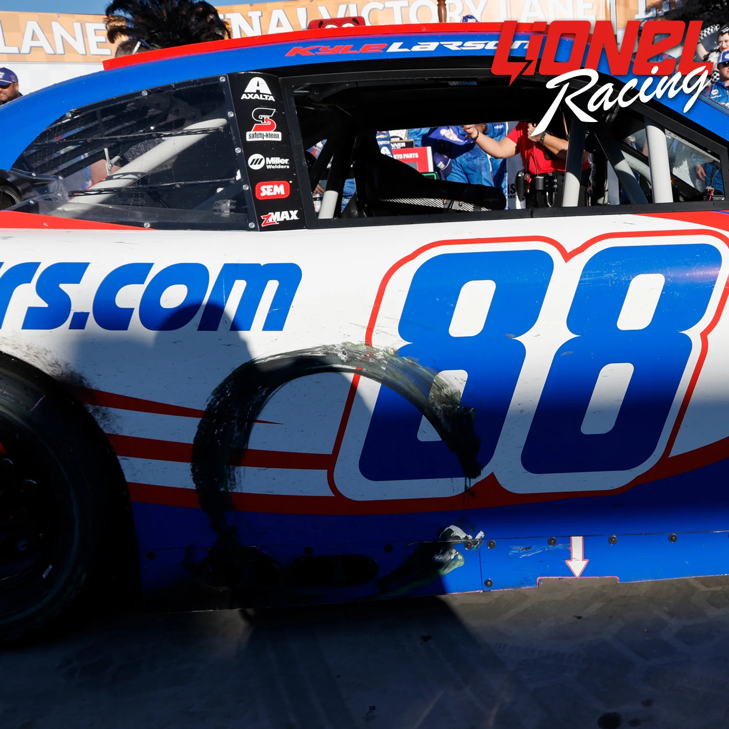 Kyle Larson 2026 Las Vegas NOAPS Race Win 1:24 Color Chrome 2026 Diecast Car Preorder - Currently Projected October - Image 5