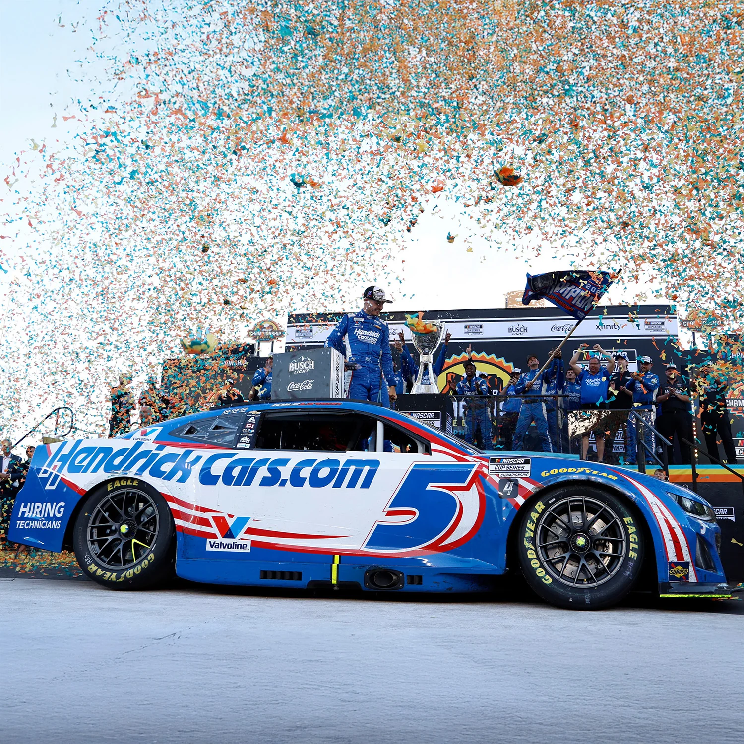Kyle Larson ELITE Phoenix Championship Raced Version 1:24 2025 Diecast Car Preorder - Currently Projected September - Image 3