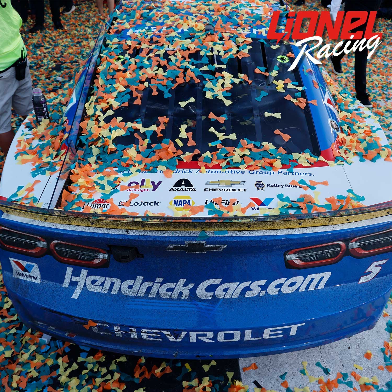 Kyle Larson Phoenix Championship Raced Version 1:64 2025 Diecast Car Preorder - Currently Projected September - Image 5