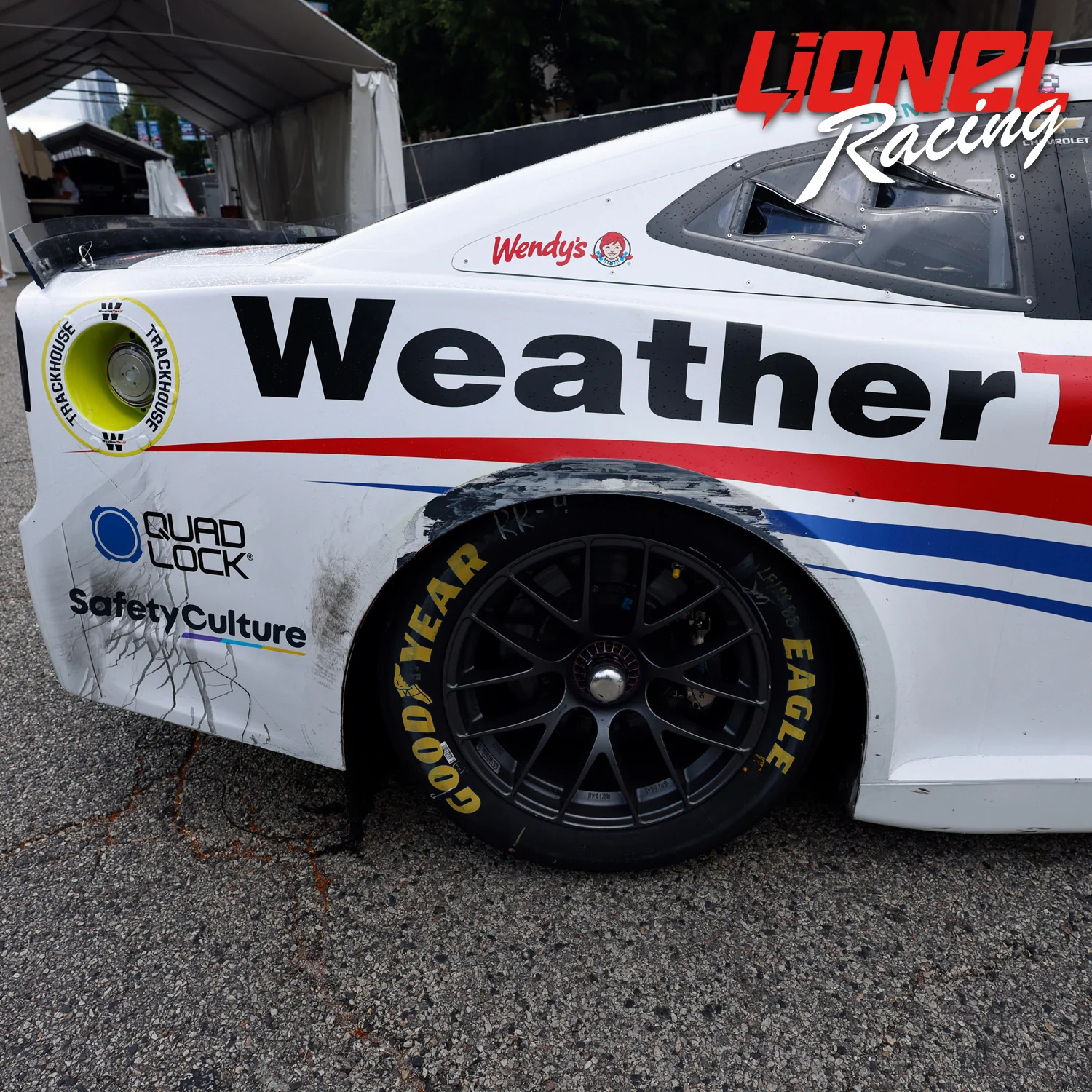 Shane van Gisbergen Autographed Chicago Street Course Race Win 1:24 Standard 2025 Diecast Car - Image 3