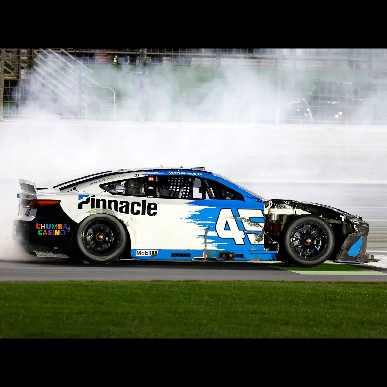 Tyler Reddick Atlanta Race Win 1:24 Standard 2026 Diecast Car Preorder - Currently Projected September - Image 7